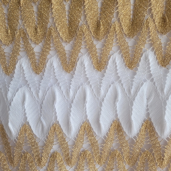 Hearts Of Palm Woman Blouse. White And Metallic Gold in a 2X - Picture 3 of 4